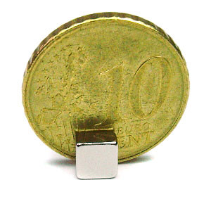 Bloque magnético 5,0 x 5,0 x 3,0 mm N52 níquel - sujeta 1,5 kg